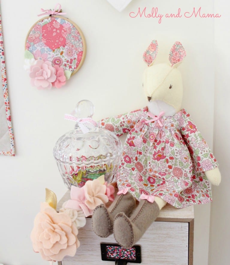 A little look behind the scenes at Molly and Mama