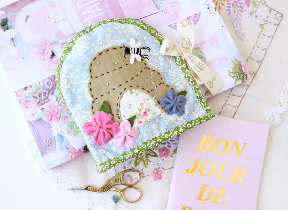 Final Round Up of the Pretty Handmades Book Showcase!